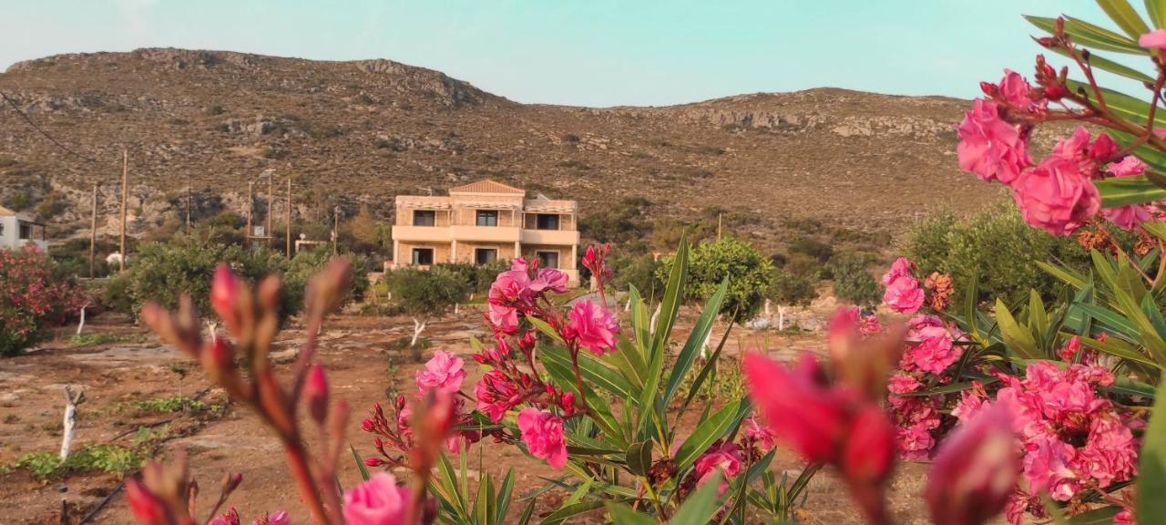 ホテル Castro Elafonisos エクステリア 写真